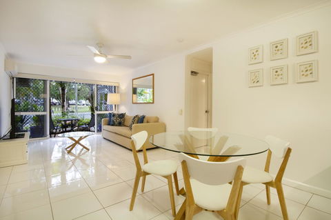 The White House Port Douglas - Accommodation in Brisbane 14