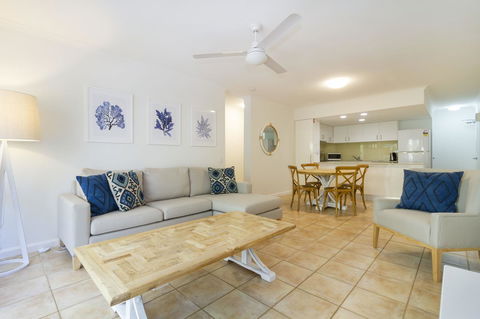 The White House Port Douglas - Accommodation in Brisbane 28