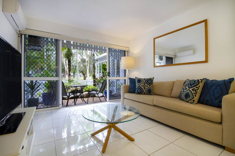 The White House Port Douglas - Accommodation in Brisbane 3