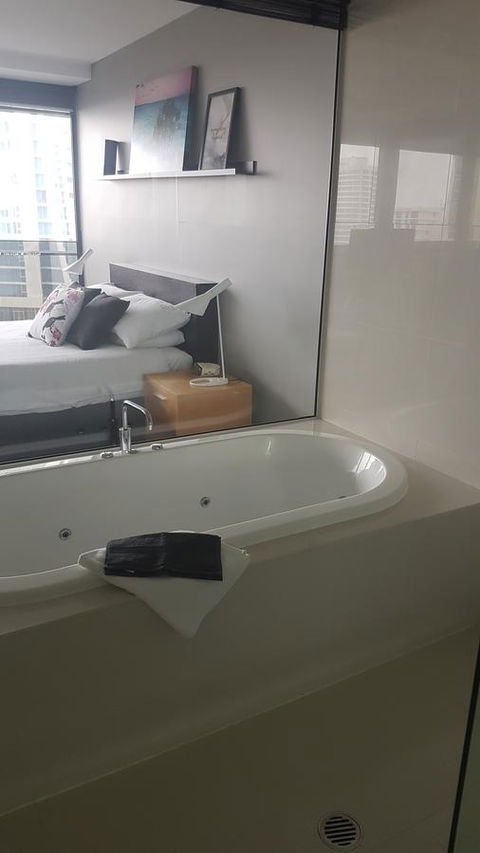 Circle Luxury Holidays - Accommodation in Brisbane 17