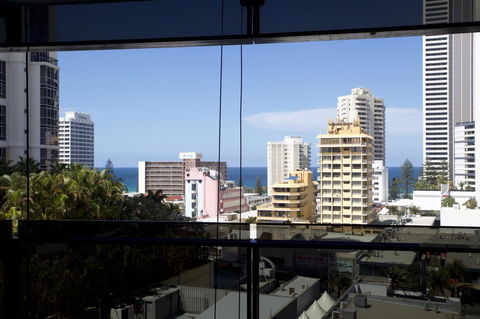 Circle Luxury Holidays - Accommodation in Brisbane 4