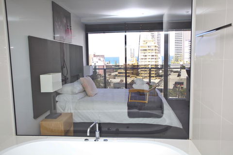 Circle Luxury Holidays - Accommodation in Brisbane 5