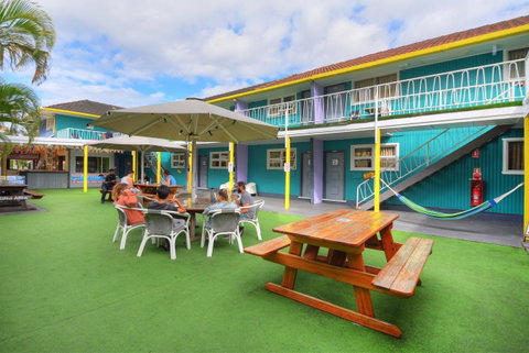 Backpackers In Paradise 18-35 Hostel - Accommodation in Brisbane 2