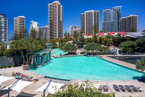 Q1 Resort & Spa - Official - Accommodation in Brisbane 3