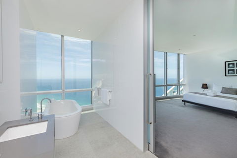 Q1 Resort & Spa - Official - Accommodation in Brisbane 12