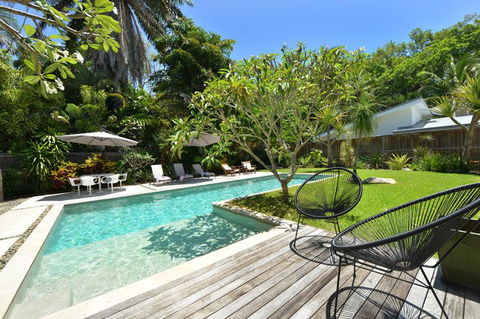 Jamaica Beach House - Accommodation in Brisbane 4