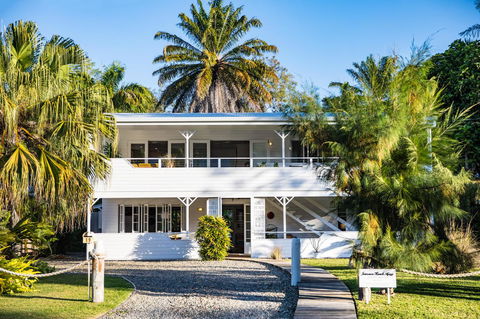 Jamaica Beach House - Accommodation in Brisbane 0