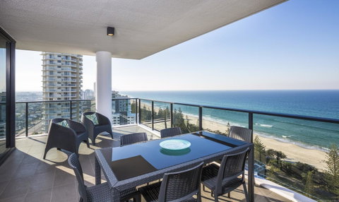 Boardwalk Burleigh Beach - Official - Accommodation in Brisbane 12