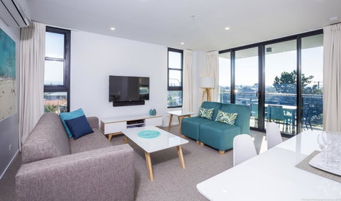 Boardwalk Burleigh Beach - Official - Accommodation in Brisbane 36