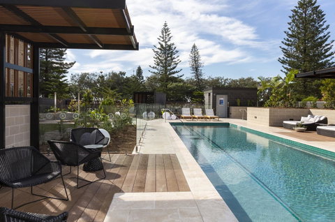 Boardwalk Burleigh Beach - Official - Accommodation in Brisbane 15