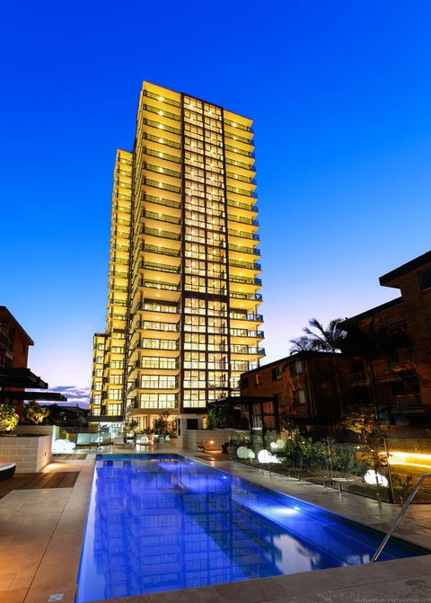 Boardwalk Burleigh Beach - Official - Accommodation in Brisbane 7