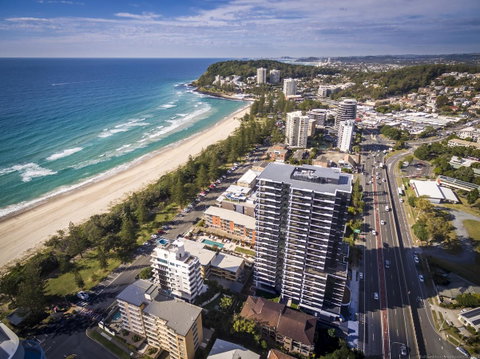 Boardwalk Burleigh Beach - Official - Accommodation in Brisbane 30