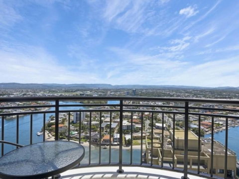 Beach Stay - Ocean & Riverview Resort Chevron Renaissance Central Surfers Paradise - Accommodation in Brisbane 14