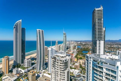 Beach Stay - Ocean & Riverview Resort Chevron Renaissance Central Surfers Paradise - Accommodation in Brisbane 23
