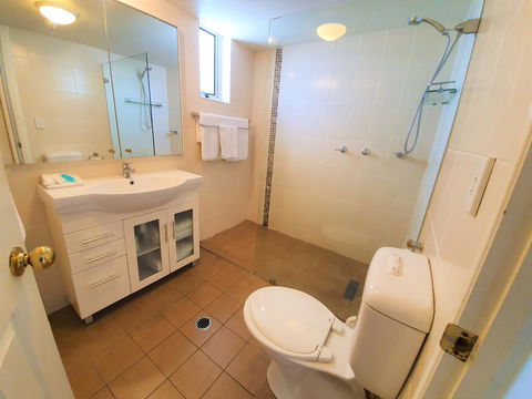 Broadbeach Holiday Apartments - Accommodation in Brisbane 21