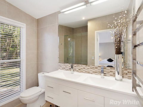 Beach House On Tradewinds Avenue - Accommodation in Brisbane 8