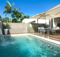 Beach House on Tradewinds Avenue - Accommodation in Brisbane