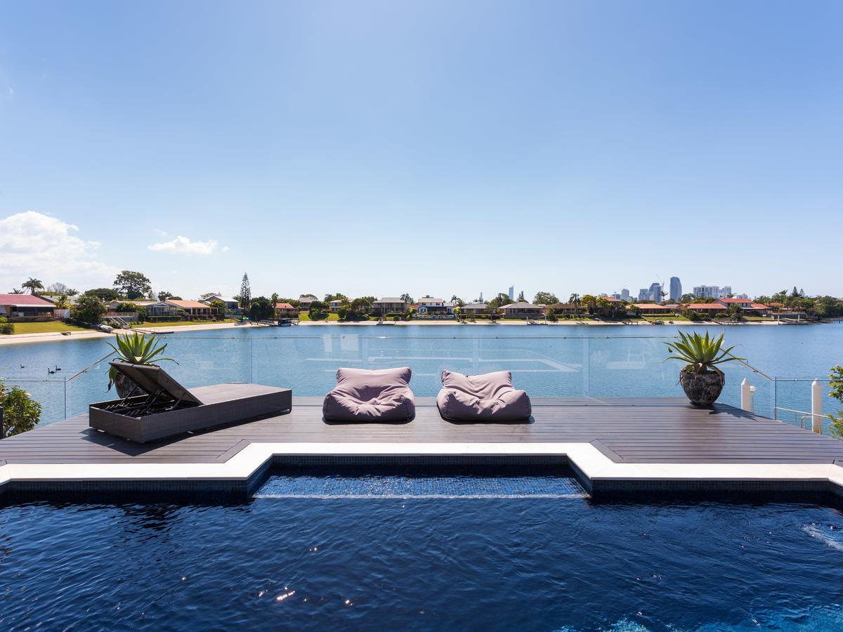 Mermaid Waters QLD Accommodation in Brisbane