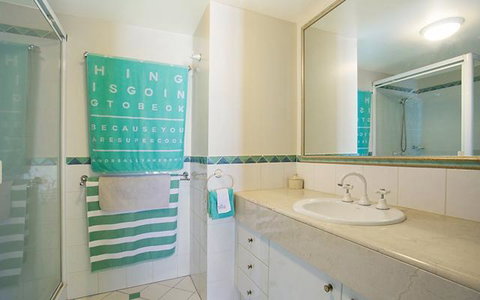 APR Private SUITES MOROC By The Beach - Accommodation in Brisbane 41