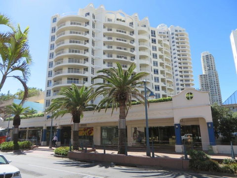 APR Private SUITES MOROC By The Beach - Accommodation in Brisbane 9