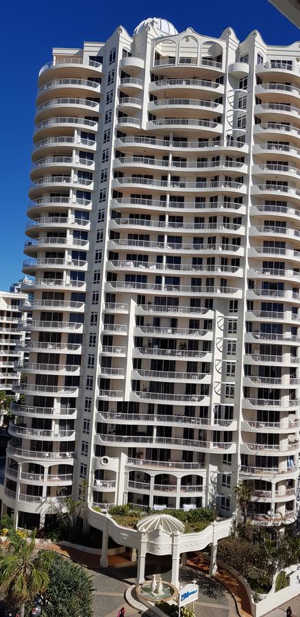 APR Private SUITES MOROC By The Beach - Accommodation in Brisbane 8