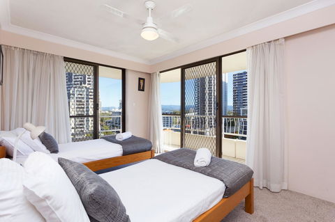 Capricornia Apartments - Accommodation in Brisbane 12