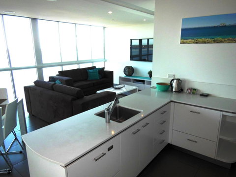Crystal Bay On The Broadwater - Accommodation in Brisbane 27