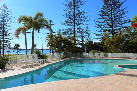 Crystal Bay On The Broadwater - Accommodation in Brisbane 25