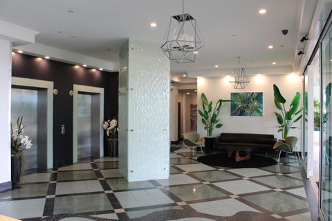 Crystal Bay On The Broadwater - Accommodation in Brisbane 6