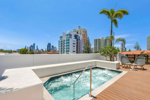 Qube Broadbeach Ocean View Apartments - Accommodation in Brisbane 13