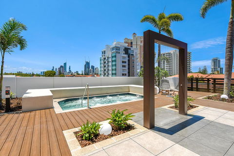 Qube Broadbeach Ocean View Apartments - Accommodation in Brisbane 12