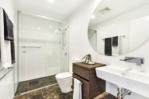 Qube Broadbeach Ocean View Apartments - Accommodation in Brisbane 1