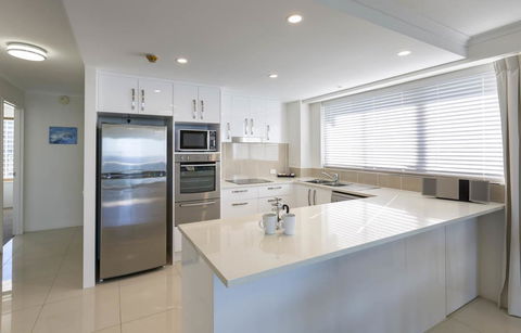 South Pacific Plaza - Official - Accommodation in Brisbane 1