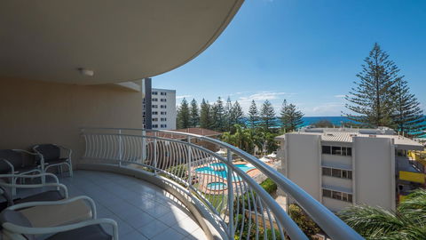 2nd Avenue Beachside Apartments - Accommodation in Brisbane 3