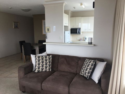 Burleigh Beach Tower - Accommodation in Brisbane 1