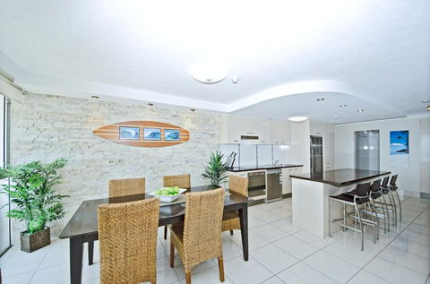 Burleigh Beach Tower - Accommodation in Brisbane 14