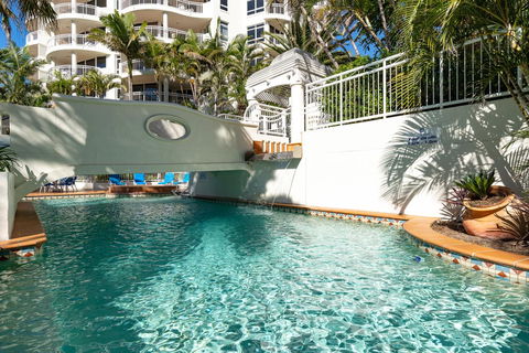 ULTIQA Burleigh Mediterranean Resort - Accommodation in Brisbane 12