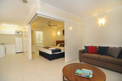 Cairns Queenslander Hotel & Apartments - Accommodation in Brisbane 17
