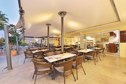 Cairns Queenslander Hotel & Apartments - Accommodation in Brisbane 3