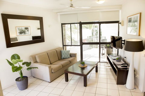 Amaroo At Trinity - Accommodation in Brisbane 31