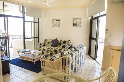 Amaroo At Trinity - Accommodation in Brisbane 37