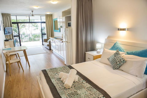 Amaroo At Trinity - Accommodation in Brisbane 12