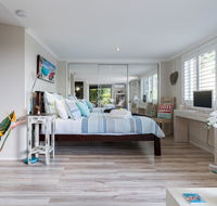 Private guest suite high on Currumbin hill - Accommodation in Brisbane