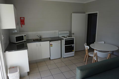 YAL Cairns - A Motel That Makes A Difference - Accommodation in Brisbane 26