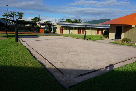 YAL Cairns - A Motel That Makes A Difference - Accommodation in Brisbane 6