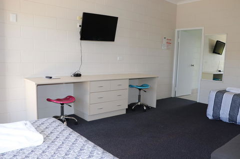 YAL Cairns - A Motel That Makes A Difference - Accommodation in Brisbane 21