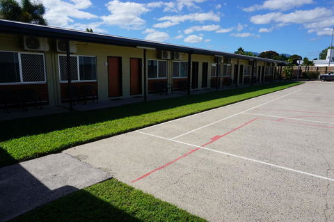YAL Cairns - A Motel That Makes A Difference - Accommodation in Brisbane 41