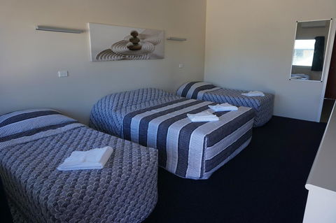 YAL Cairns - A Motel That Makes A Difference - Accommodation in Brisbane 17