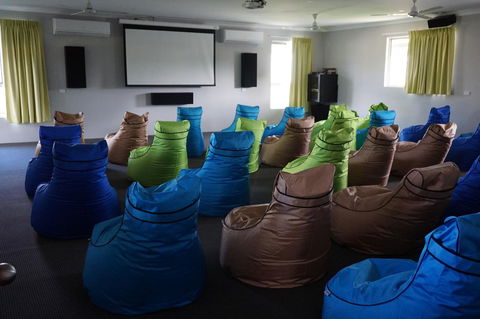 YAL Cairns - A Motel That Makes A Difference - Accommodation in Brisbane 4