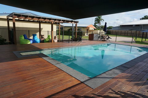 YAL Cairns - A Motel That Makes A Difference - Accommodation in Brisbane 0